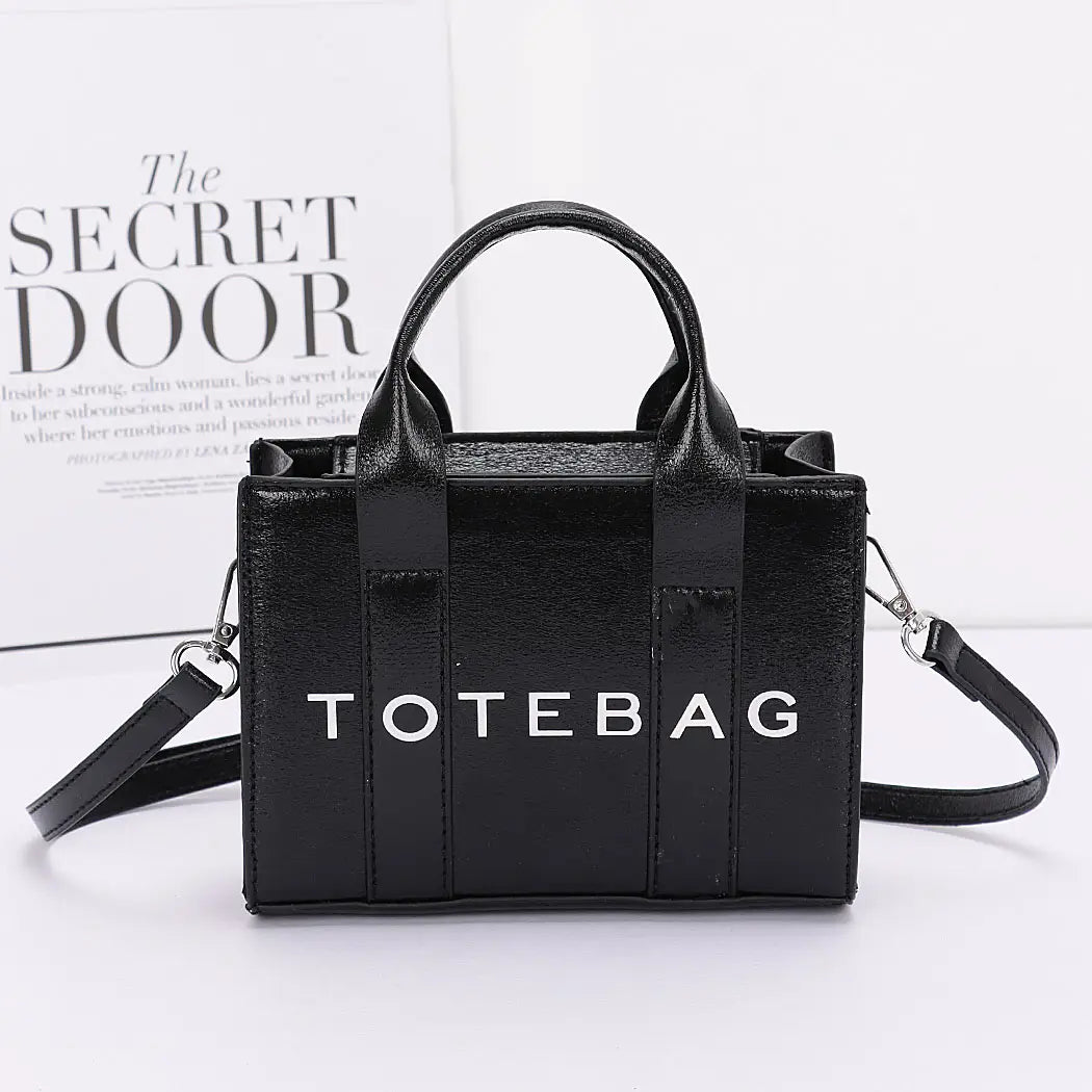 Tote Bag in Metallic Black